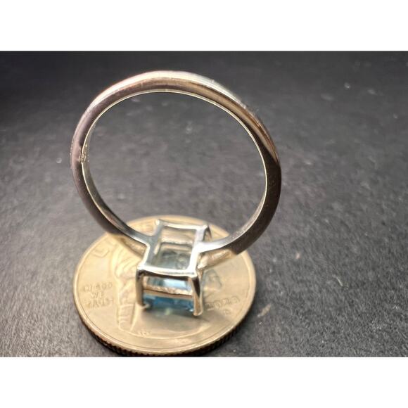 Blue topaz emerald cut sterling silver ring size 7 - Picture 15 of 16